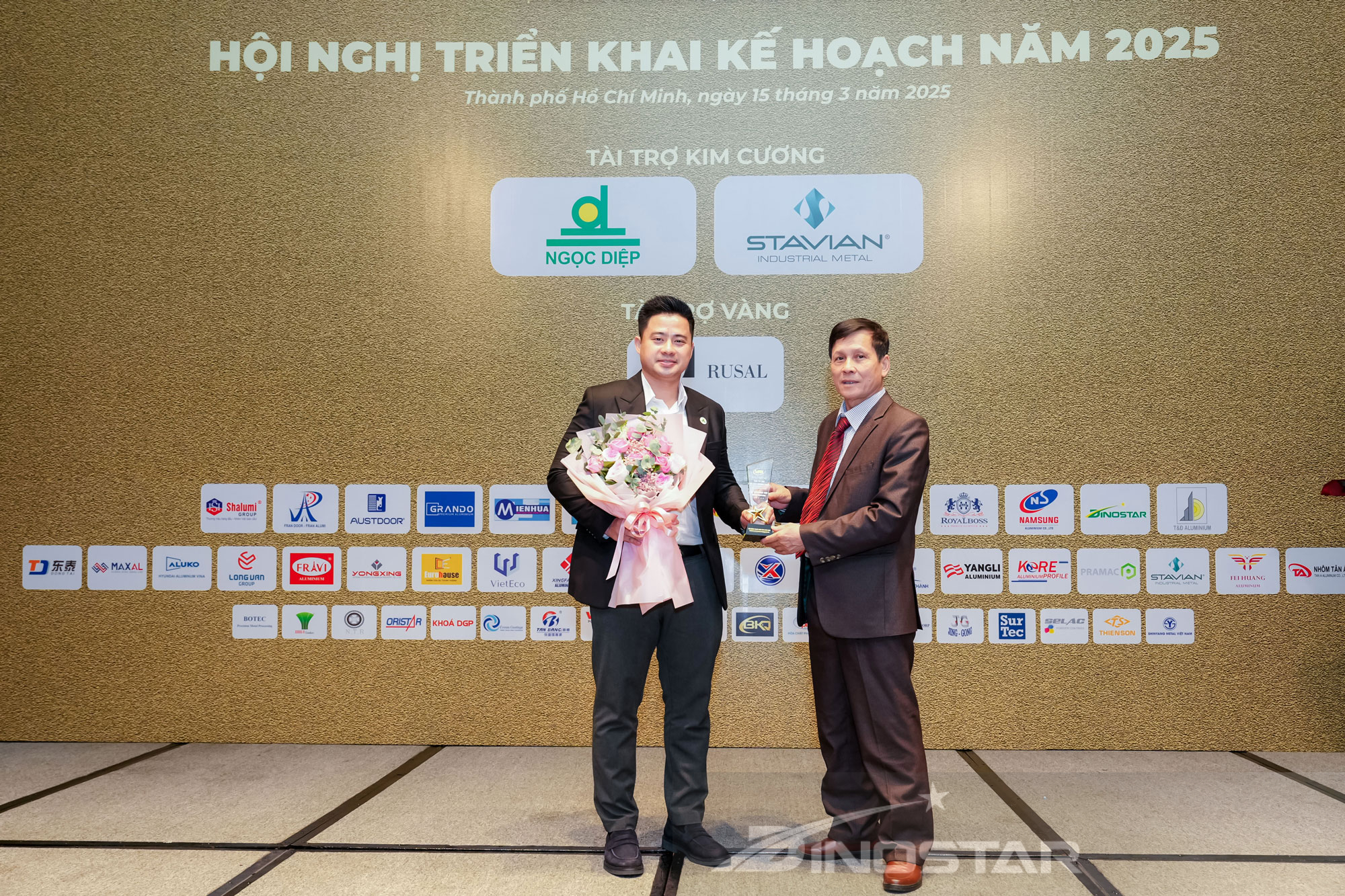 Ngoc Diep Group participates in the 2025 task implementation conference of the Vietnam association of aluminum extrusion

